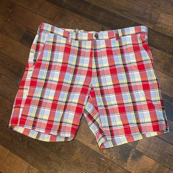 Club Room Classic Fit Plaid 9" Shorts Red Blue Mens size 38 Golf Preppy Cotton - Picture 3 of 10